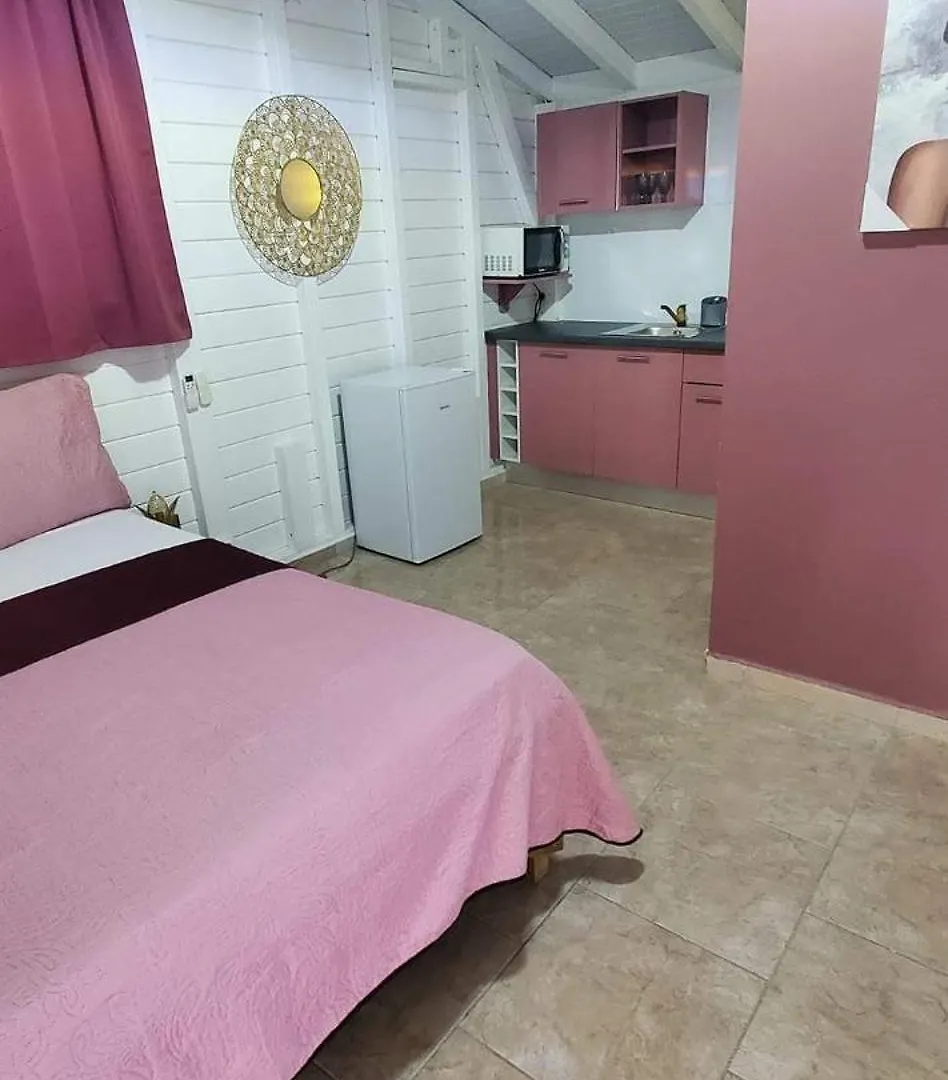 Les Gites De La Belle Fleur Laurier Rose Le Gosier  Casa de Férias Le Gosier (Grande-Terre)